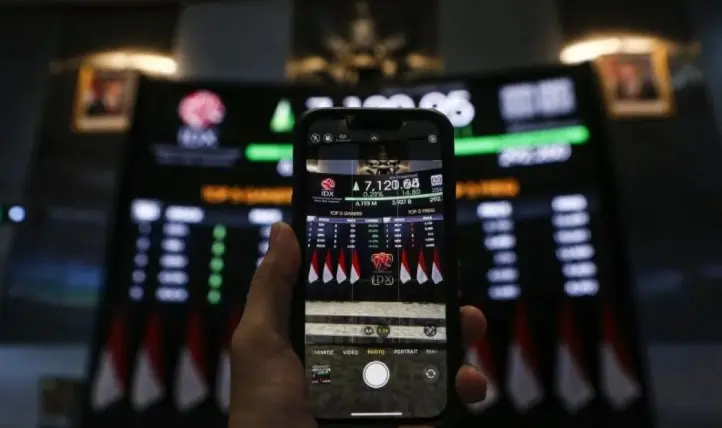 IHSG Dibuka Menguat ke Posisi 6.352 pada Perdagangan Jumat Pagi