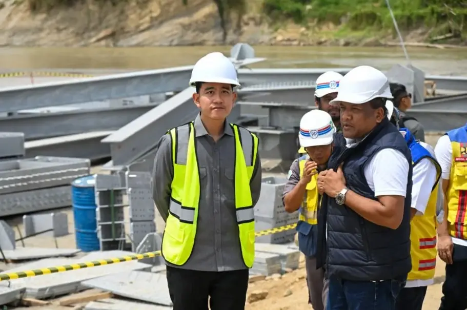 Gibran Meninjau Pembangunan Jembatan Teupin Mane di Aceh, Target Difungsikan Oktober 2026