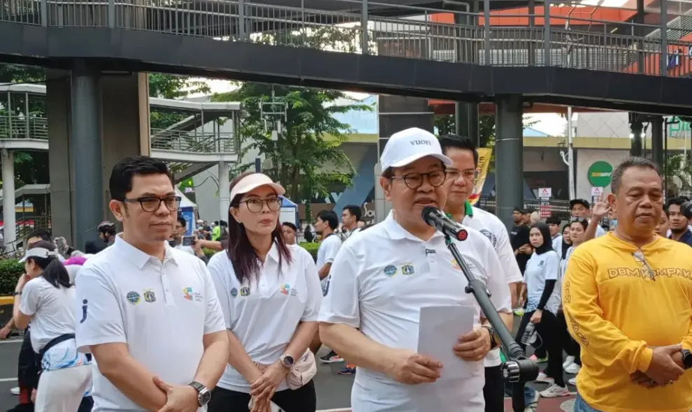 Pramono Putuskan Bongkar JPO Viral “Love-Hate” di Rasuna Said, JPO Integrasi LRT Dipertahankan