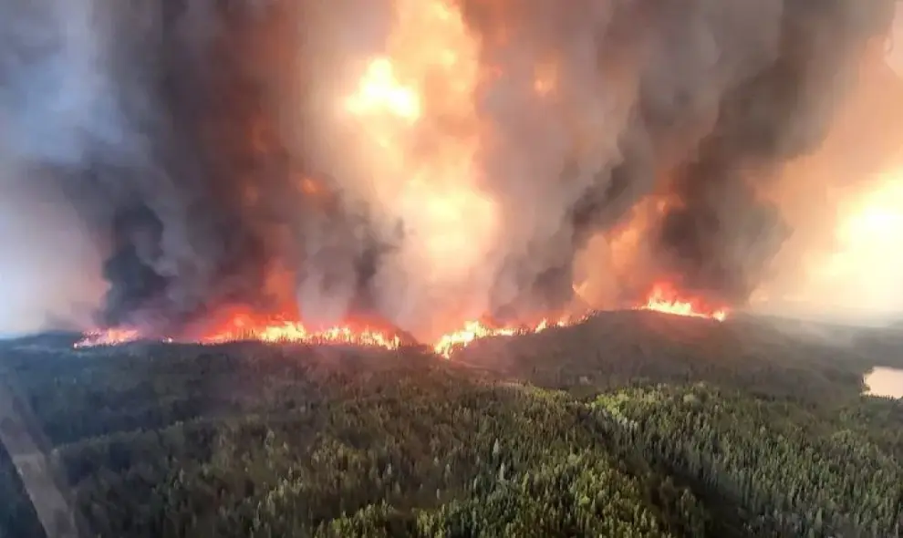Kebakaran Hutan Meluas Cepat di Kanada, Lebih dari 20.000 Warga Terpaksa Mengungsi