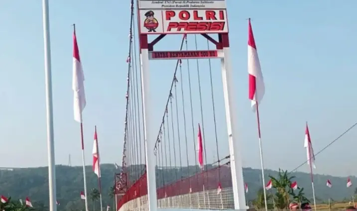 Kapolri Resmikan Jembatan Merah Putih, 874 Jembatan di 30 Polda Bantu Akses Dua Juta Warga