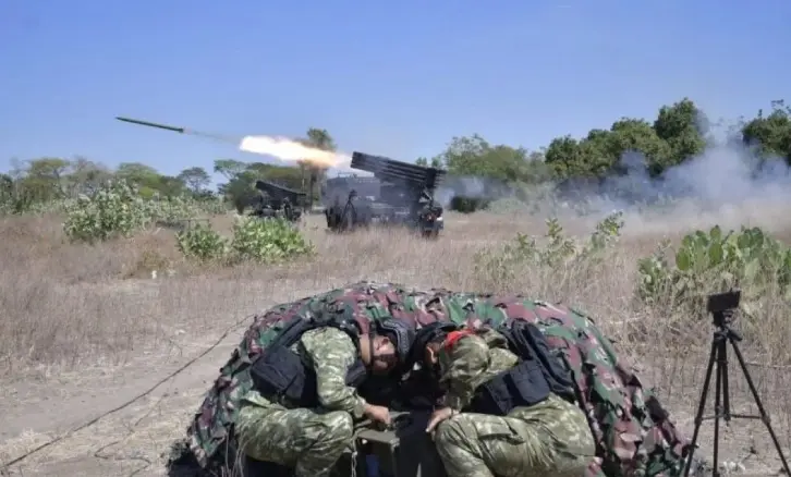 Korps Marinir TNI AL Menguji Roket MLRS Vampire 122 Milimeter untuk Pastikan Kesiapan Tempur