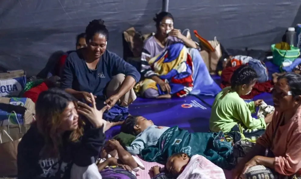 Bulog Bergerak Cepat Salurkan Beras dan Minyak Goreng untuk Korban Gempa NTT