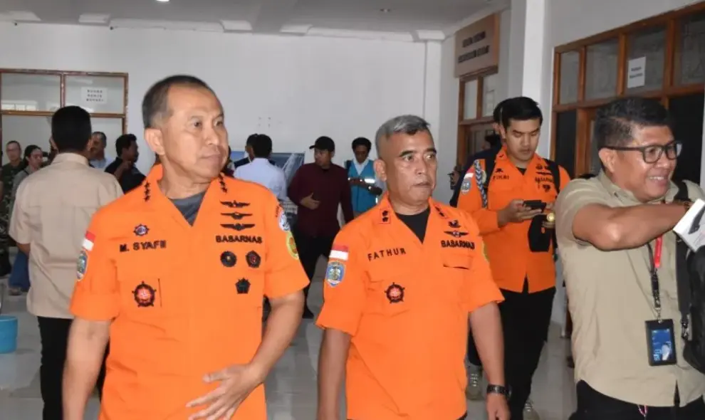 Kepala Basarnas Turun Langsung Pantau Operasi SAR Gempa Flores, Helikopter Disiagakan untuk Evakuasi