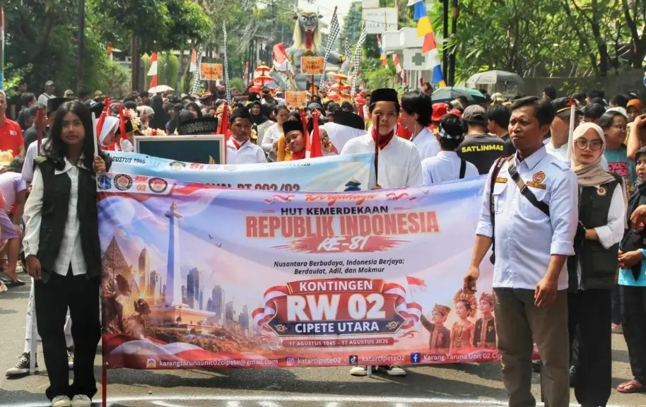 Karnaval HUT ke-81 RI Libatkan 8.200 Warga Cipete Utara, Pemkot Jaksel Kampanyekan Pilah Sampah