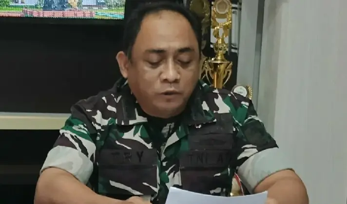 TNI Mengejar KKB yang Diduga Menembak Warga Sipil di Tolikara