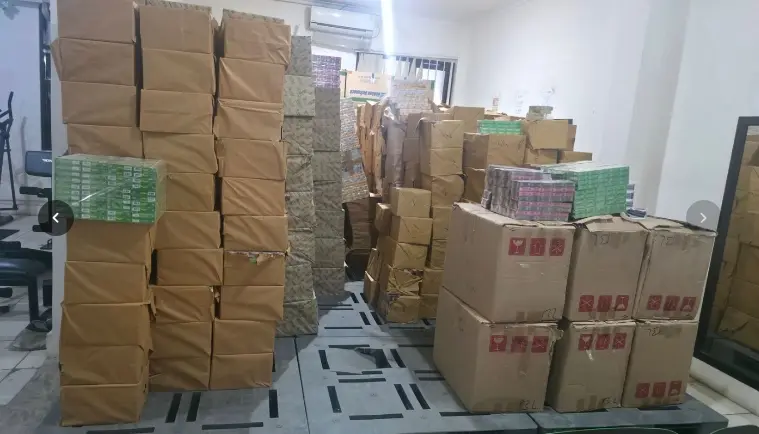 Bea Cukai Banjarmasin Menggagalkan Penyelundupan 3 Juta Rokok Ilegal di Pelabuhan Trisakti