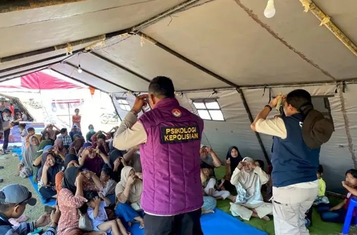 Polda NTT Berikan Terapi USEFT untuk Pulihkan Kondisi Psikologis Penyintas Gempa Sikka