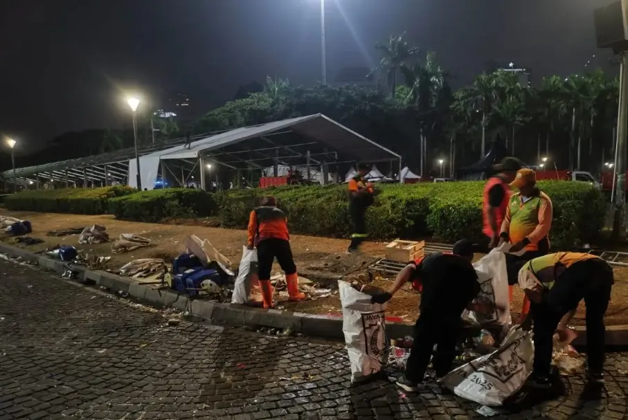 DLH DKI Tuntaskan Penanganan 80,4 Ton Sampah Usai HUT ke-81 RI dan Pesta Rakyat Jakarta