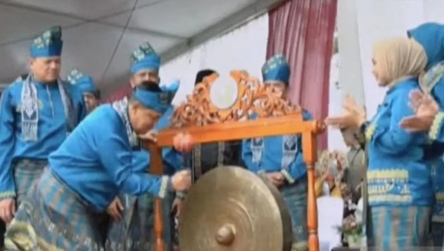 SF Hariyanto Buka Festival Pacu Jalur 2026, 204 Perahu Tradisional Berlaga di Tepian Narosa
