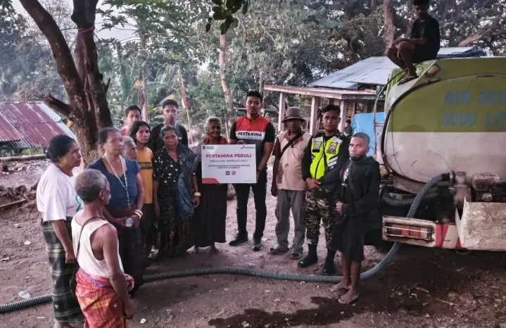 Pertamina Patra Niaga Salurkan 35.000 Liter Air Bersih untuk Warga Terdampak Gempa di Maumere