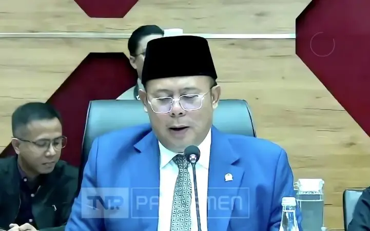 Agung Widyantoro Resmi Pimpin Komisi X DPR Menggantikan Hetifah Sjaifudian