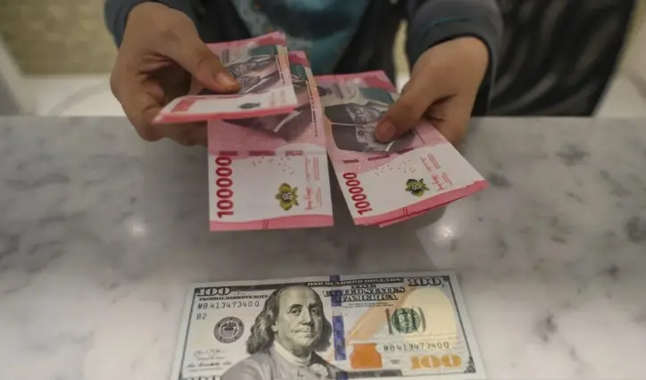 Rupiah Menguat ke Rp17.810 per Dolar AS, Pelemahan Mata Uang AS Membuka Peluang Penguatan Lanjutan