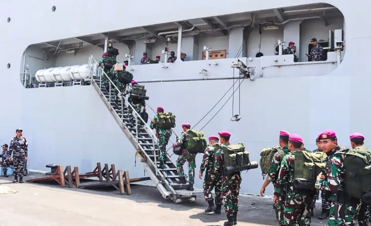Korps Marinir Mengerahkan 217 Prajurit untuk Percepat Pemulihan Pascagempa di NTT