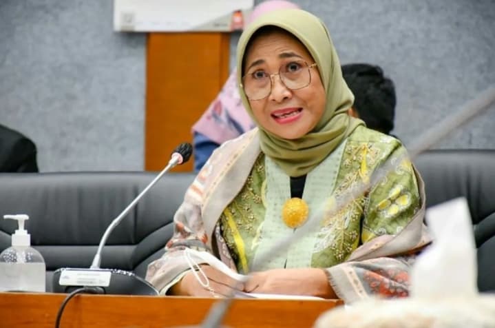 Anggota DPR Mendesak Pemerintah Prioritaskan Perlindungan Warga di Tengah Ancaman Karhutla Kalimantan