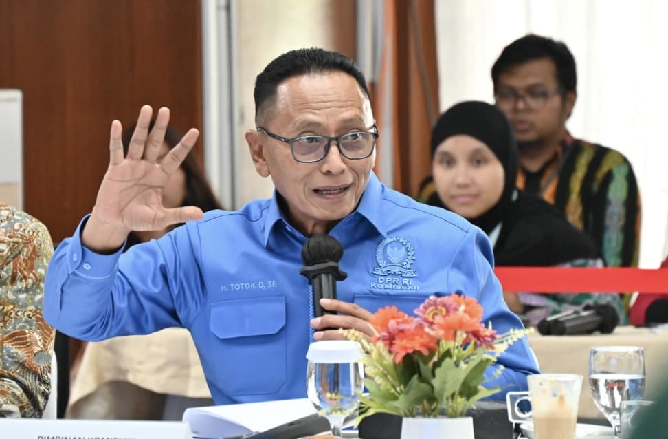DPR Targetkan Revisi UU Migas Rampung Tahun Ini, Tata Kelola Kekayaan Alam Diperkuat untuk Rakyat