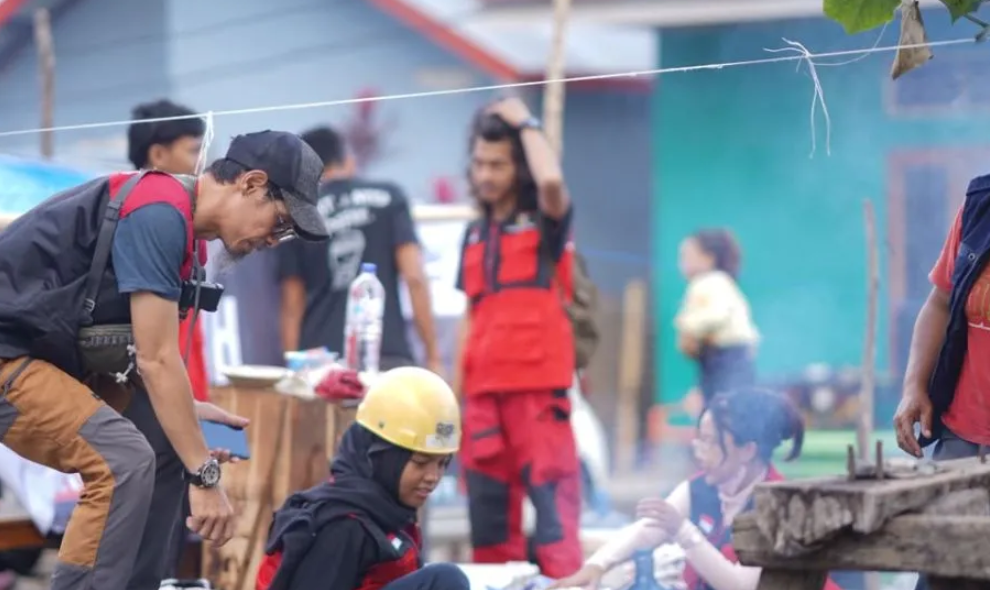 Tim KKN Unhas Salurkan Bantuan kepada 40 KK Terdampak Gempa di Manggarai Timur