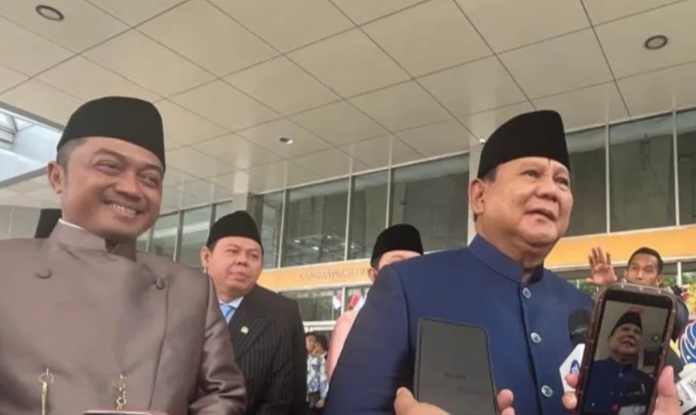 Prabowo Beri Pesan Pernikahan kepada Rizky Irmansyah dan Chika Yenalovi