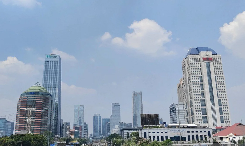 BMKG Memprakirakan Jakarta Cerah Berawan dari Siang hingga Malam pada Minggu