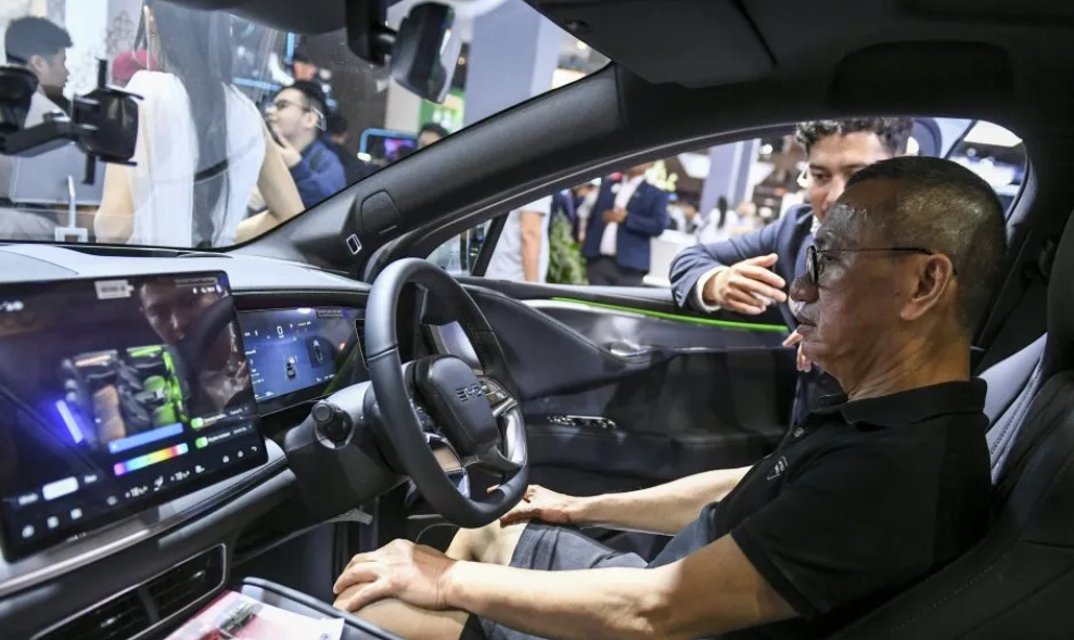 Studi Mengungkap Fitur Canggih Mobil Modern Banyak yang Jarang Digunakan Pengemudi