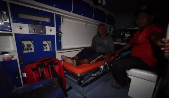 BNPB Evakuasi Lansia Korban Gempa Pulau Palue dengan Helikopter ke RSUD Maumere