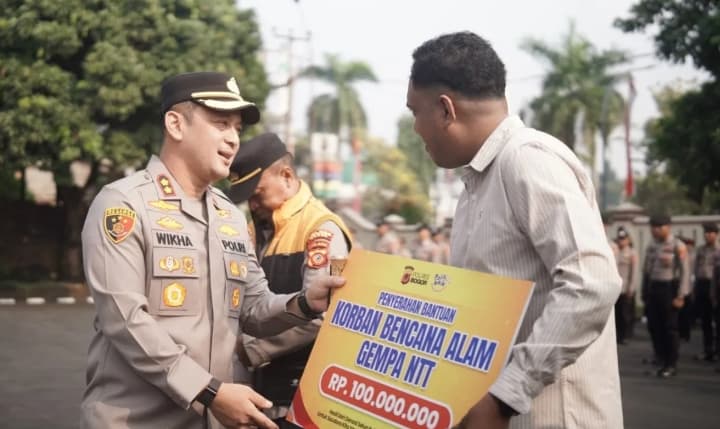Personel Polres Bogor Kumpulkan Donasi Rp100 Juta untuk Bantu Korban Bencana NTT