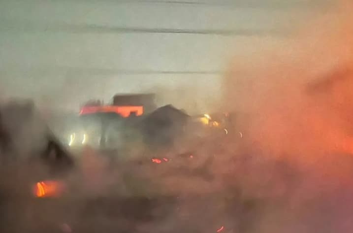Kebakaran Muara Angke Melukai Dua Warga, 132 Personel Gulkarmat Dikerahkan