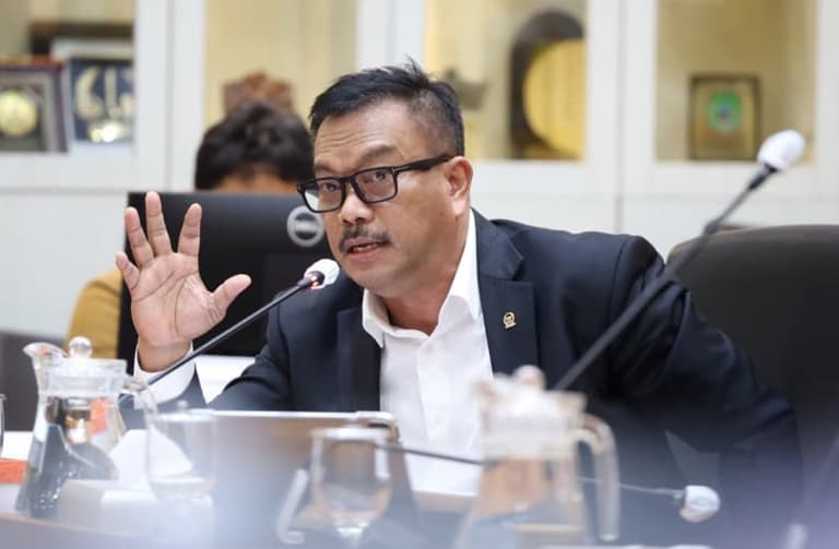 Edy Wuryanto Desak Pemerintah Segera Terbitkan Perpres Perlindungan dan Kesejahteraan Tenaga Kesehatan