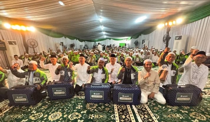 Menhub Dudy Mendukung Gojek Berangkatkan 70 Mitra Pengemudi Legendaris untuk Umrah