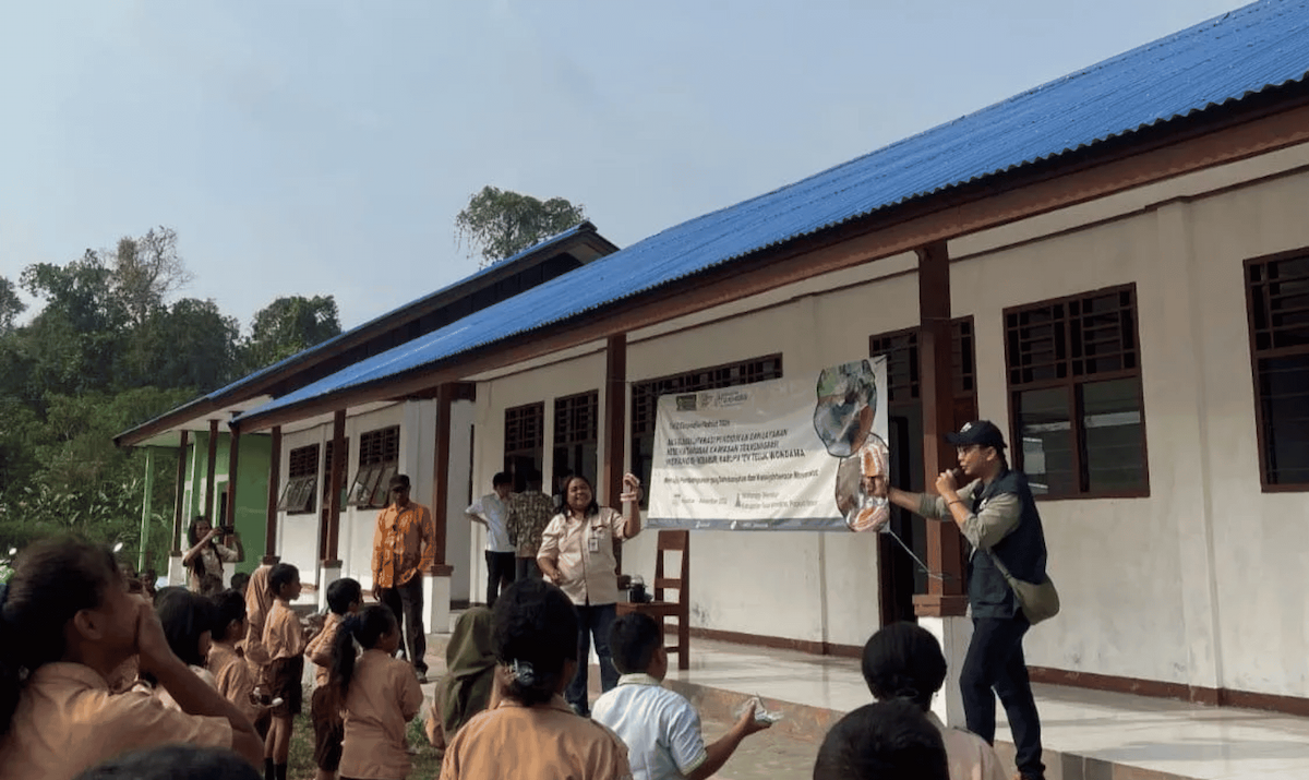 Tim Ekspedisi Patriot UI Beri Layanan Kesehatan Gigi Gratis kepada 130 Siswa di Papua Barat