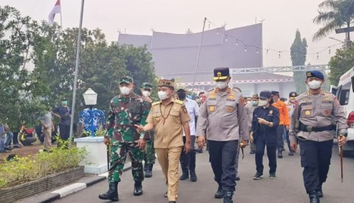 Pemprov Kalteng Mengerahkan Lebih dari 2.000 ASN dan Aparat untuk Memperkuat Penanganan Karhutla
