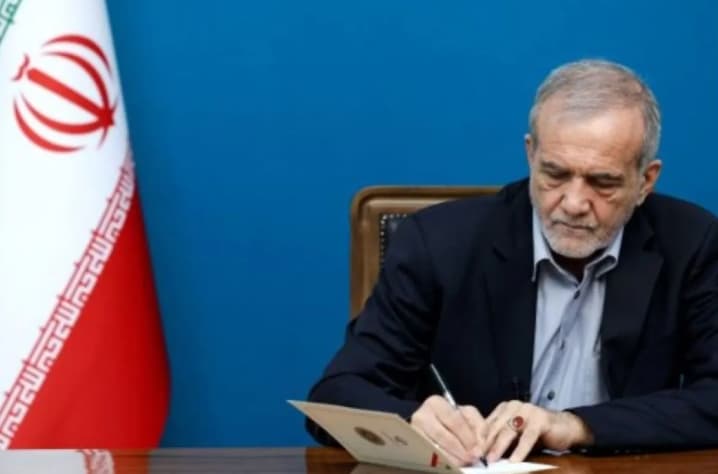 Presiden Iran Mendukung Pakta Pertahanan Mekkah sebagai Cerminan Persatuan Negara Islam