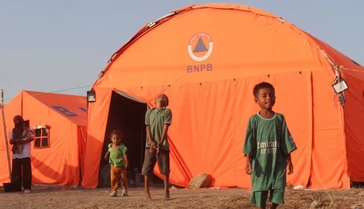 Gubernur NTT Menyebut Air Bersih Menjadi Kebutuhan Mendesak bagi Pengungsi Gempa Flores