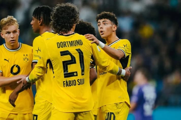 Borussia Dortmund Menggilas HEBC 5-0 dan Melaju ke Putaran Kedua Piala Jerman