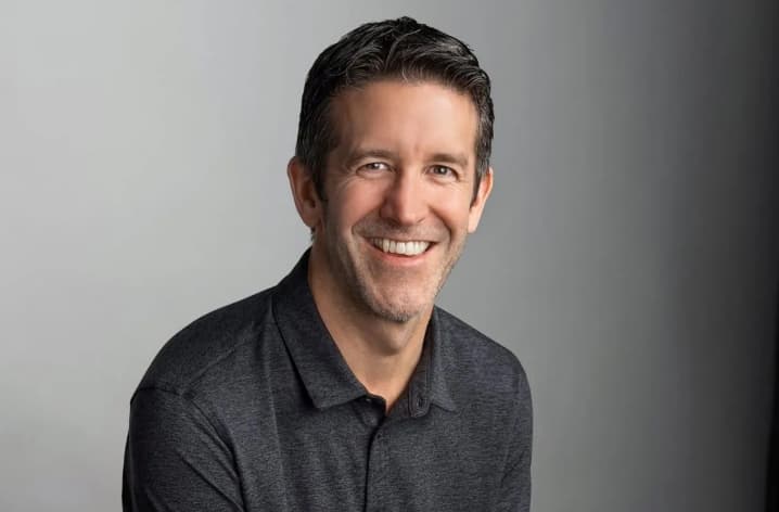 John Ternus Resmi Pimpin Apple dan Ungkap Perilisan Besar pada 9 September 2026