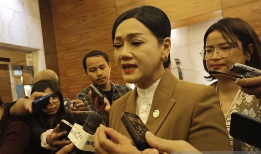 OJK Segera Terbitkan Dua POJK untuk Mengatur Bursa Mineral Komoditas Strategis