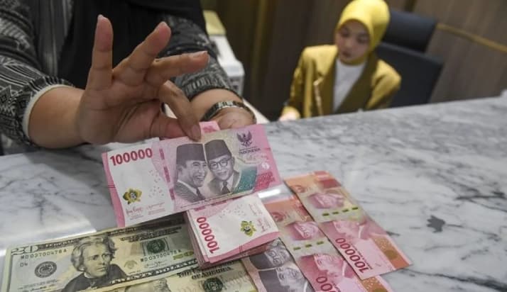 Rupiah Menguat 50 Poin dan Dibuka di Level Rp17.713 per Dolar AS pada Kamis