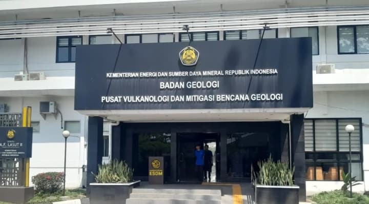 PVMBG Pastikan Erupsi Enam Gunung Api Secara Bersamaan Tidak Saling Memicu