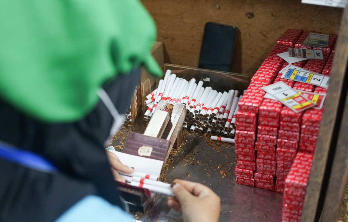 Bea Cukai Tingkatkan Kepatuhan Pengusaha Cukai melalui Asistensi dan Monitoring di Tiga Wilayah