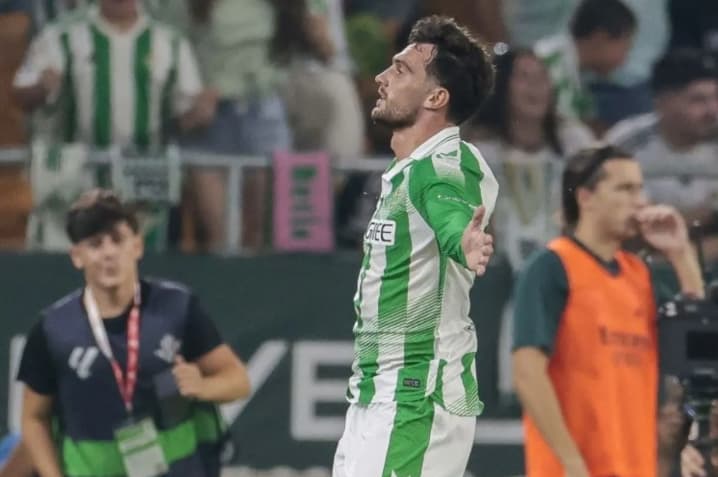 Troy Parrott Jadi Pahlawan, Real Betis Taklukkan Real Madrid 1-0