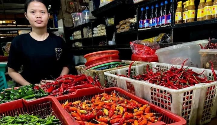 Harga Cabai Rawit Merah Tembus Rp84.000 per Kilogram, Telur Ayam Bertahan Rp29.650