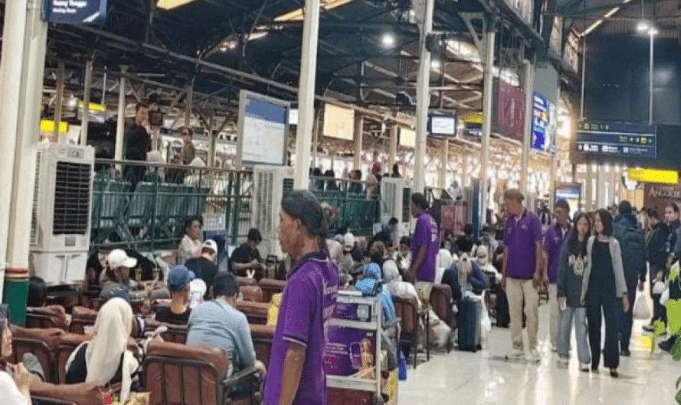 KAI Daop 6 Operasikan Kereta Tambahan ke Jakarta Imbas Penutupan Bandara Soekarno-Hatta
