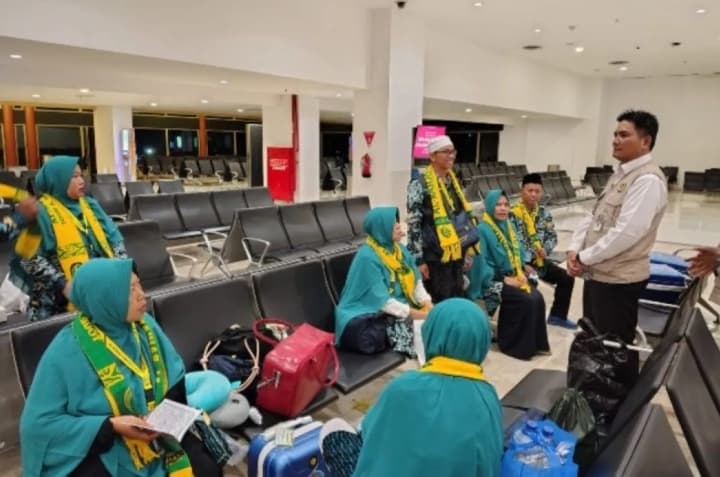 PPIU Membentuk Kanal Khusus untuk Tangani Jamaah Umrah Terdampak Gangguan Penerbangan akibat Abu Anak Krakatau