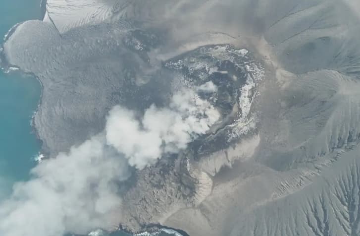 Erupsi Menerus Anak Krakatau Berakhir Setelah 25 Jam, Status Gunung Masih Siaga