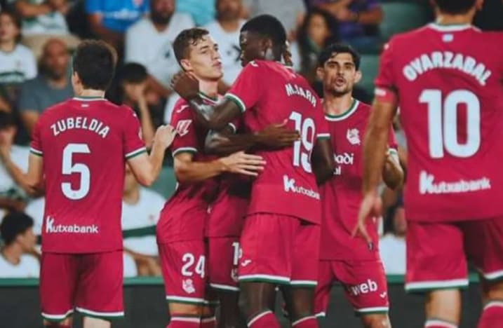 Real Sociedad Bungkam Elche 3-2, Gol Menit Akhir Sucic Pastikan Tiga Poin
