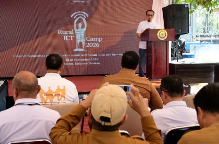 Nezar Sebut Teknologi Perikanan Warga Maros Menjadi Bukti Konektivitas Digital yang Berdampak