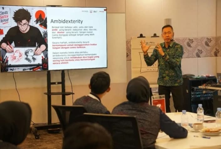 Dedy Budiman Tekankan Frontliner Harus Pahami Kebutuhan Pelanggan agar Solusi Lebih Tepat