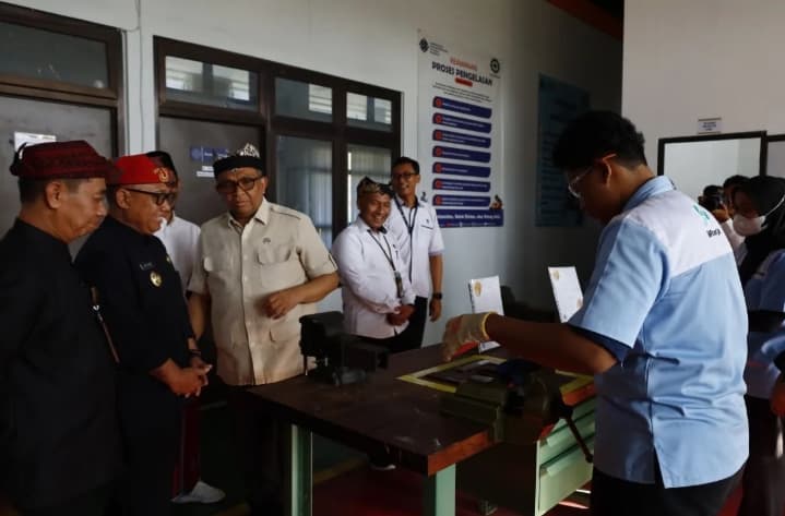 Wamenaker Dorong Anak Muda Manfaatkan Peluang Magang dan Kerja di Luar Negeri
