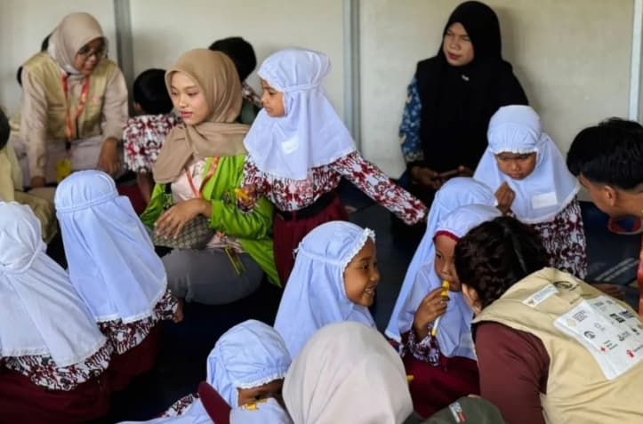 UI Kirim Tim Marsiadapari Tandihat untuk Pulihkan Psikososial Anak Pascabencana di Sumatera Utara