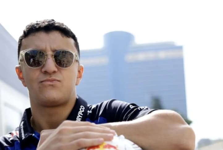 Isack Hadjar Bertahan di Red Bull hingga 2027 dan Lanjut Jadi Tandem Max Verstappen